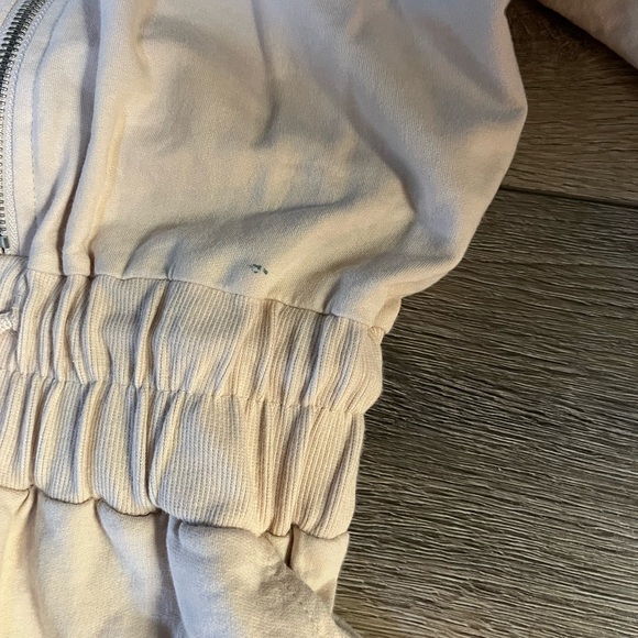 Forever 21 Hooded 100% brushed Cotton
jump suit - Picture 5 of 7